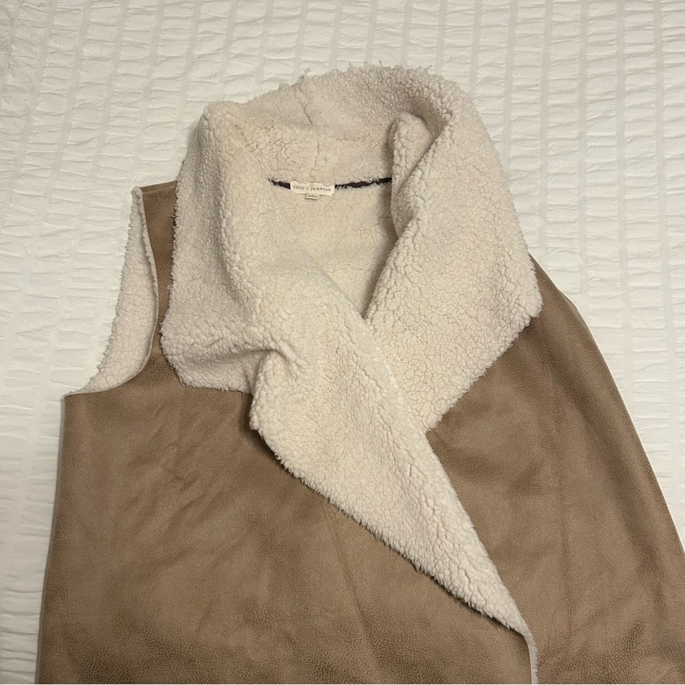 Women's Tan Sherpa & Suede Vest